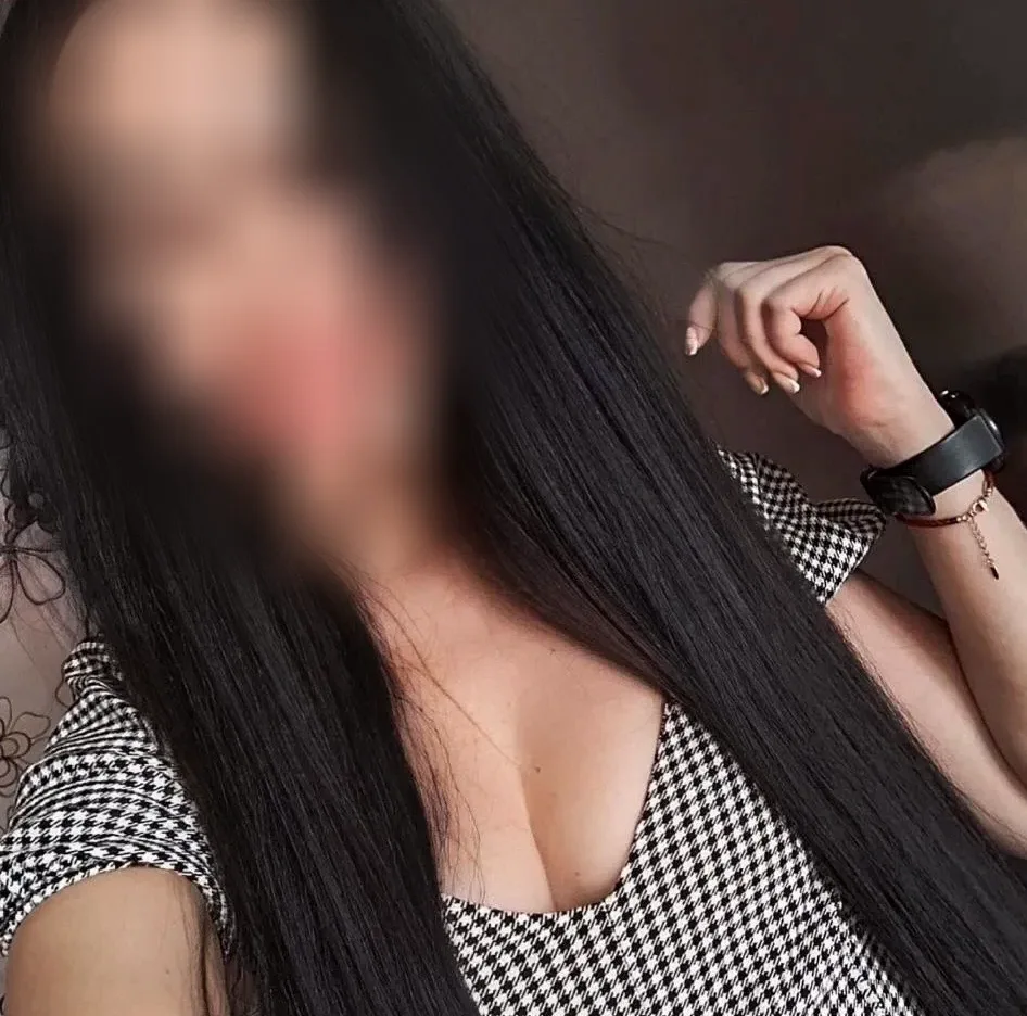 Elif, 30
